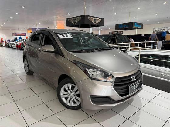 HYUNDAI HB20 1.0 COMFORT 12V FLEX 4P MANUAL HYUNDAI HB20 1.0 COMFORT 12V FLEX 4P MANUAL